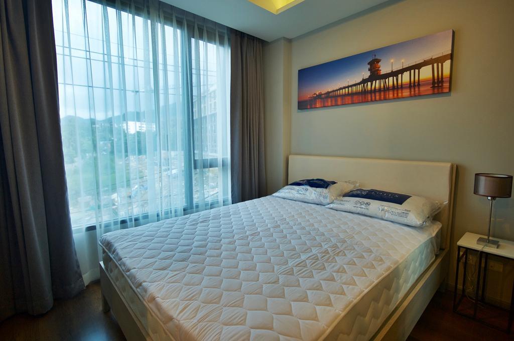 6Th Avenue Surin By Risa Apartment Luaran gambar
