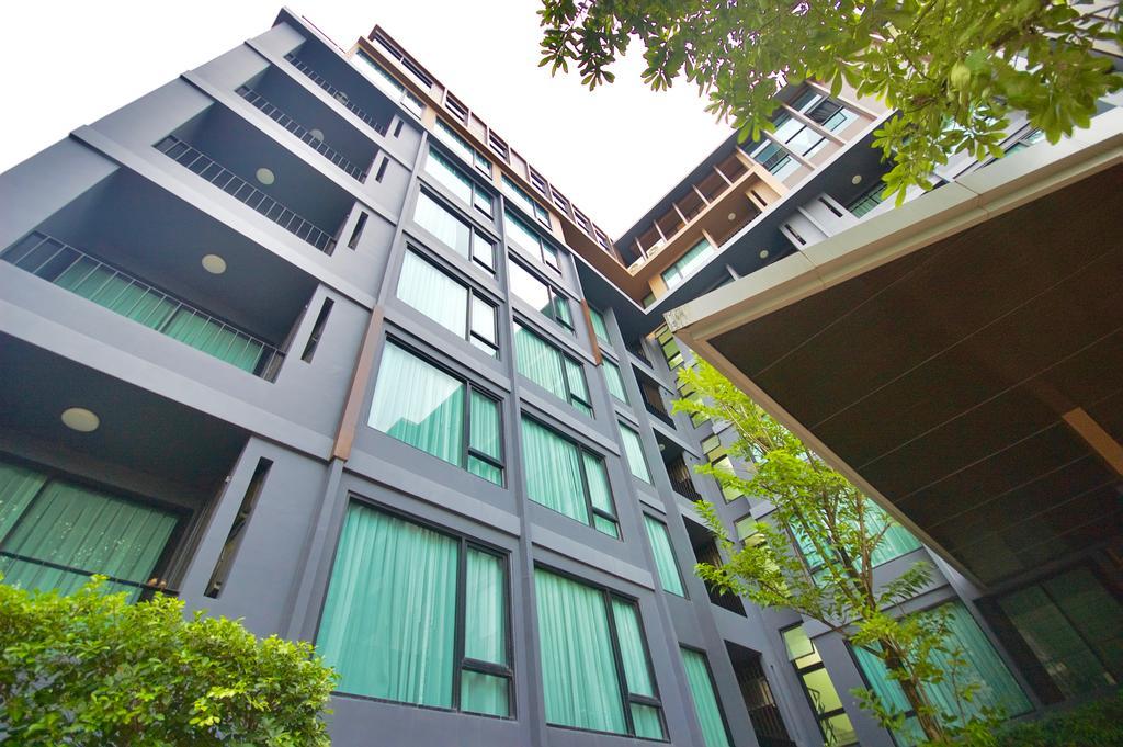 6Th Avenue Surin By Risa Apartment Luaran gambar