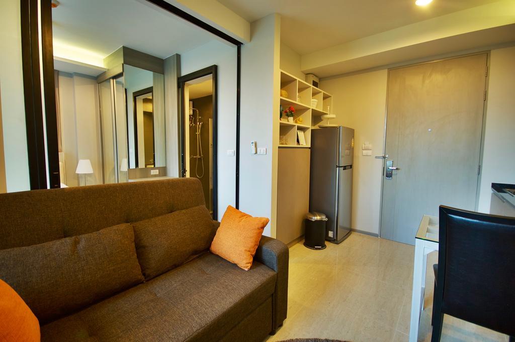 6Th Avenue Surin By Risa Apartment Luaran gambar