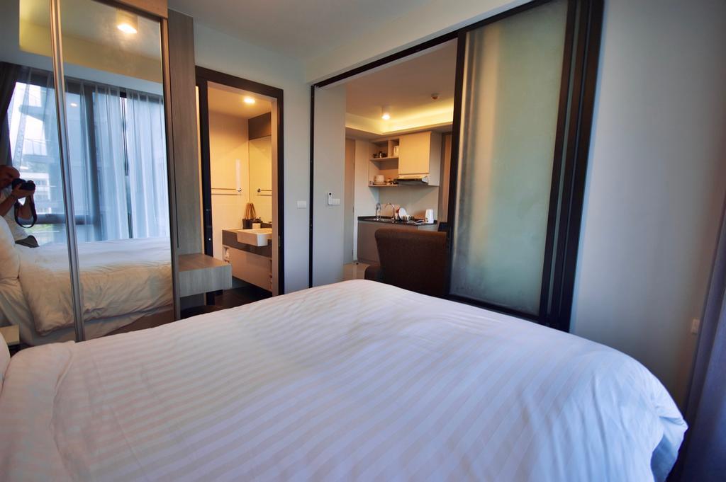 6Th Avenue Surin By Risa Apartment Luaran gambar
